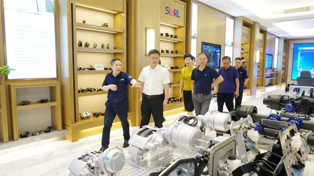 溫州市政協副主席林亦俊一行蒞臨瑞立調研