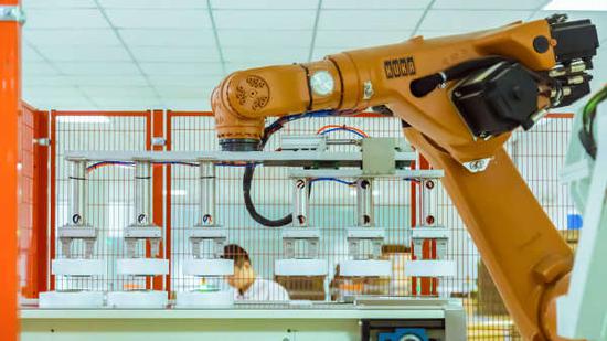 華峰化學股份有限公司機械臂