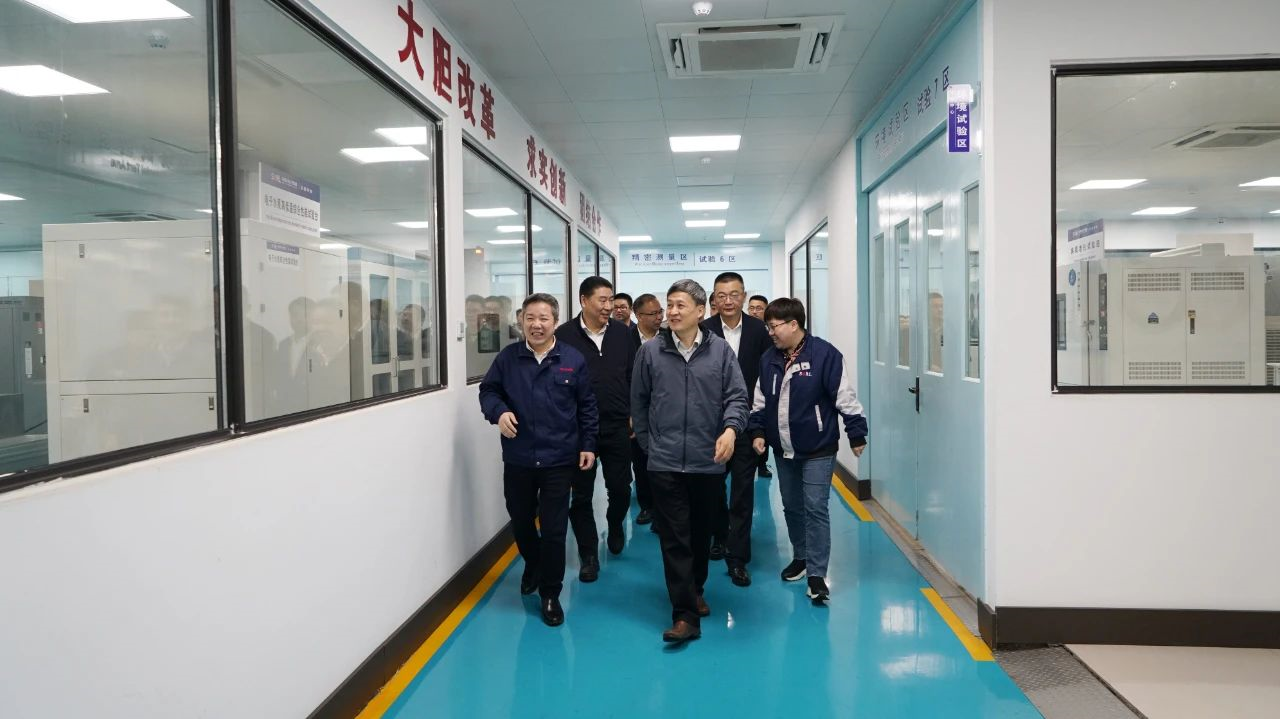 省經(jīng)信廳一級(jí)巡視員凌云一行來瑞立調(diào)研