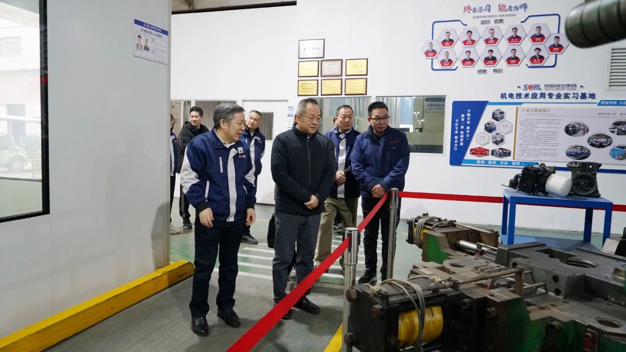 助推產教融合！溫州市現代集團黨委書記、董事長楊作軍一行來瑞立洽談合作