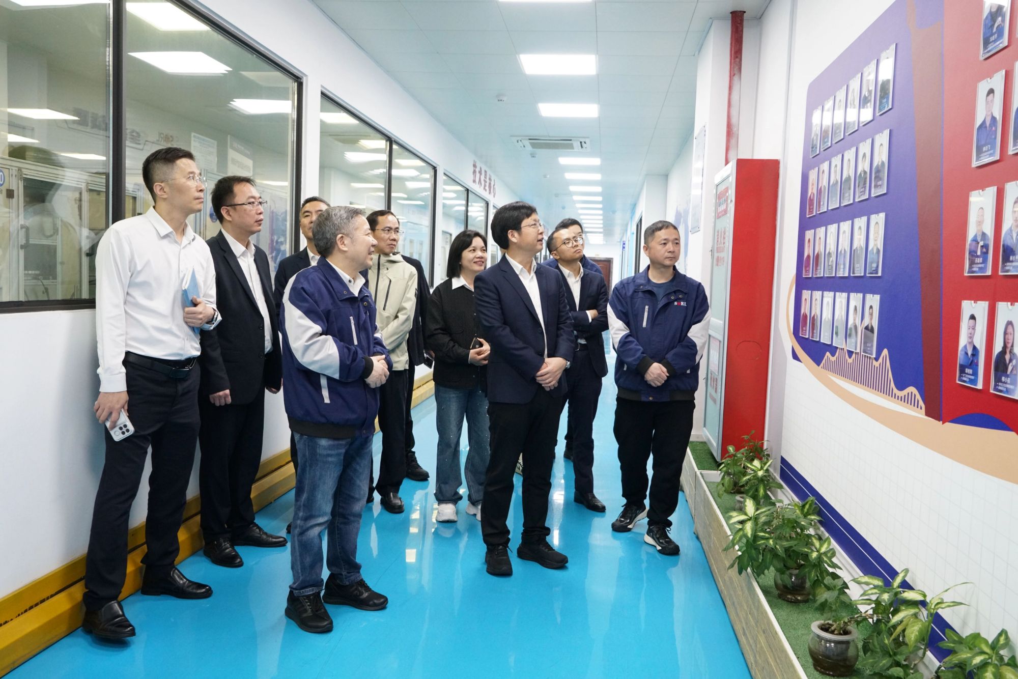 國企實力+民企活力！廣州公交集團領(lǐng)導一行蒞臨考察，共謀合作新篇